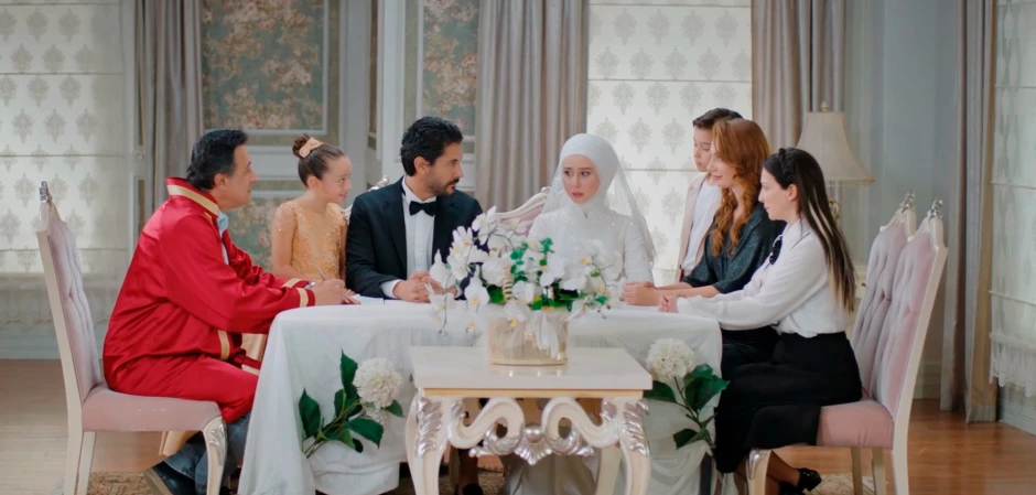 Невеста - кадры из 266 серии