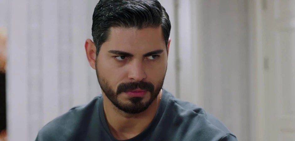 Невеста - кадры из 295 серии