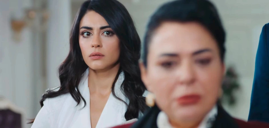 Невеста - кадры из 290 серии